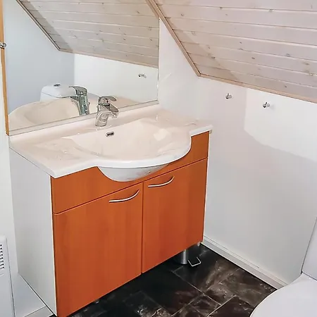 Gorgeous Home In Hejls With Wifi 度假居 *